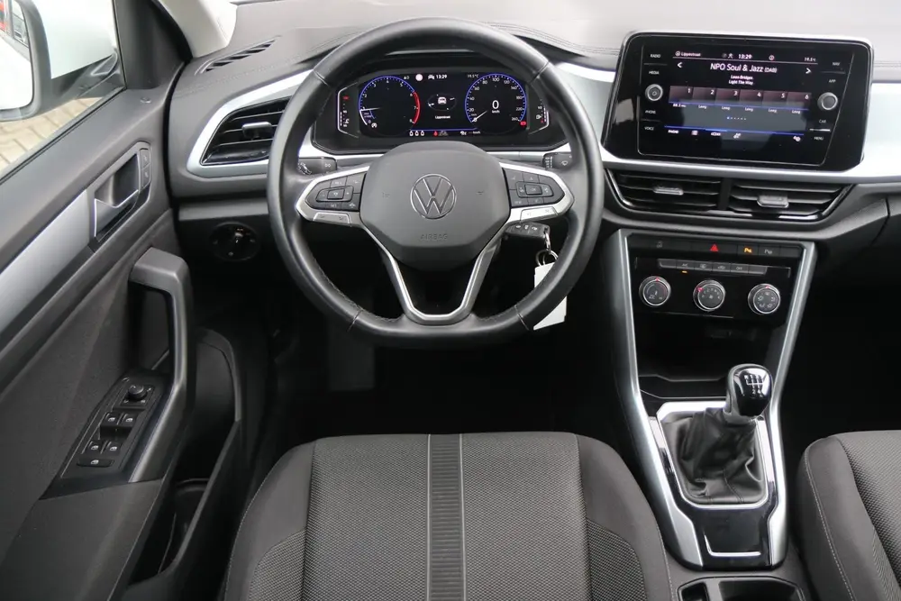 Volkswagen T-Roc 1.0 TSI 110pk Life | Achteruitrijcamera | C uit 2022, foto 20
