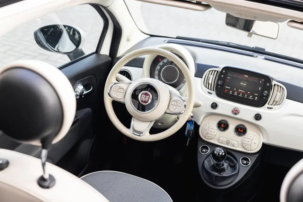Fiat 500 0.9 TwinAir T Lounge | CarPlay | Climate Control | uit 2019, foto 10