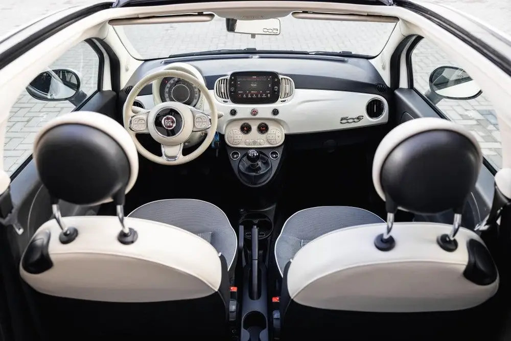 Fiat 500 0.9 TwinAir T Lounge | CarPlay | Climate Control | uit 2019, foto 2