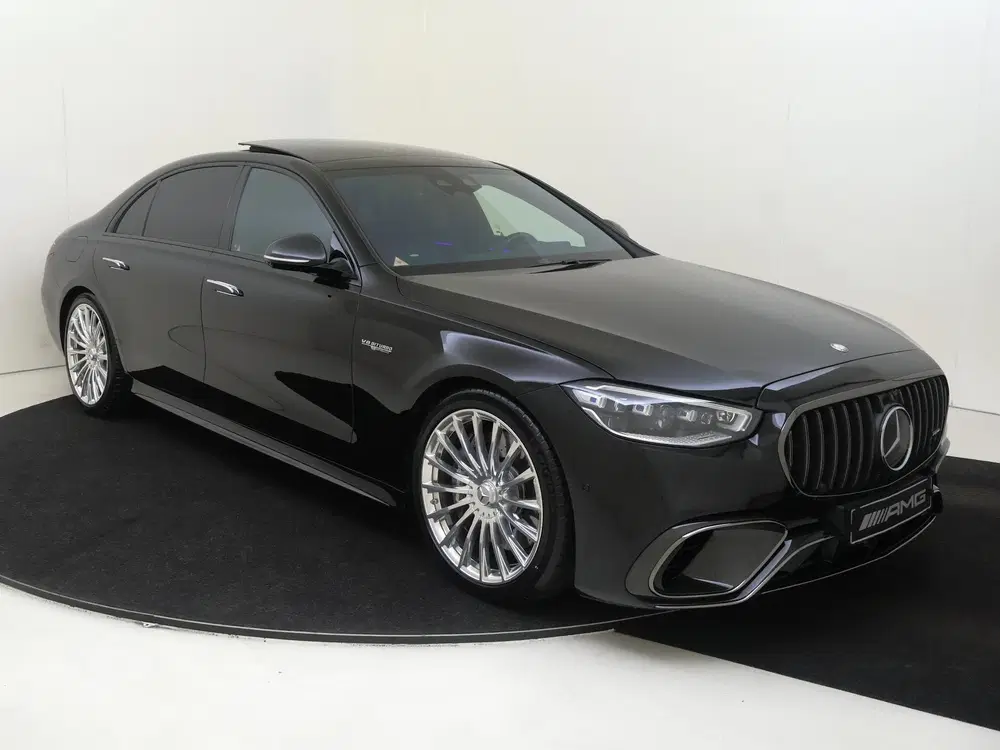 Mercedes-Benz S-Klasse AMG 63 S E Performance uit 2024, foto 2