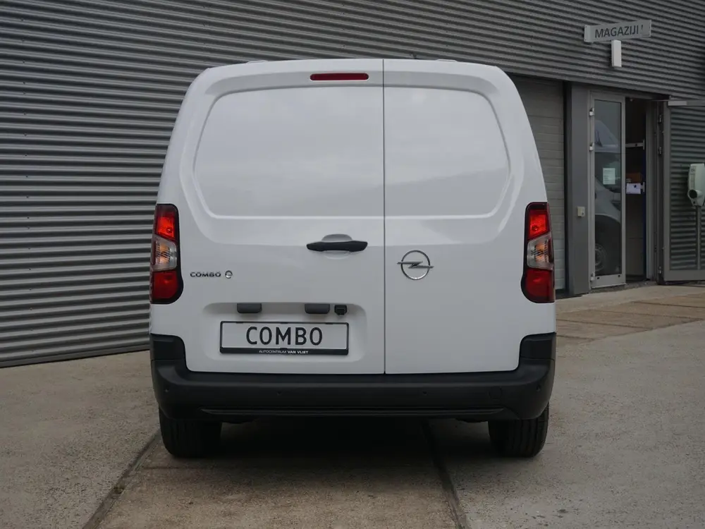 Opel Combo L2 50kWh uit 2026, foto 4