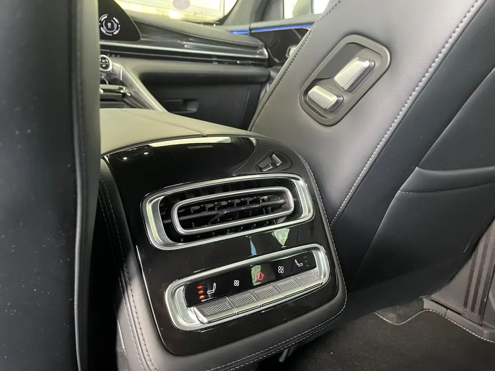 Omoda 9 1.5T-GDi SHS-P Premium 5p uit 2026, foto 15