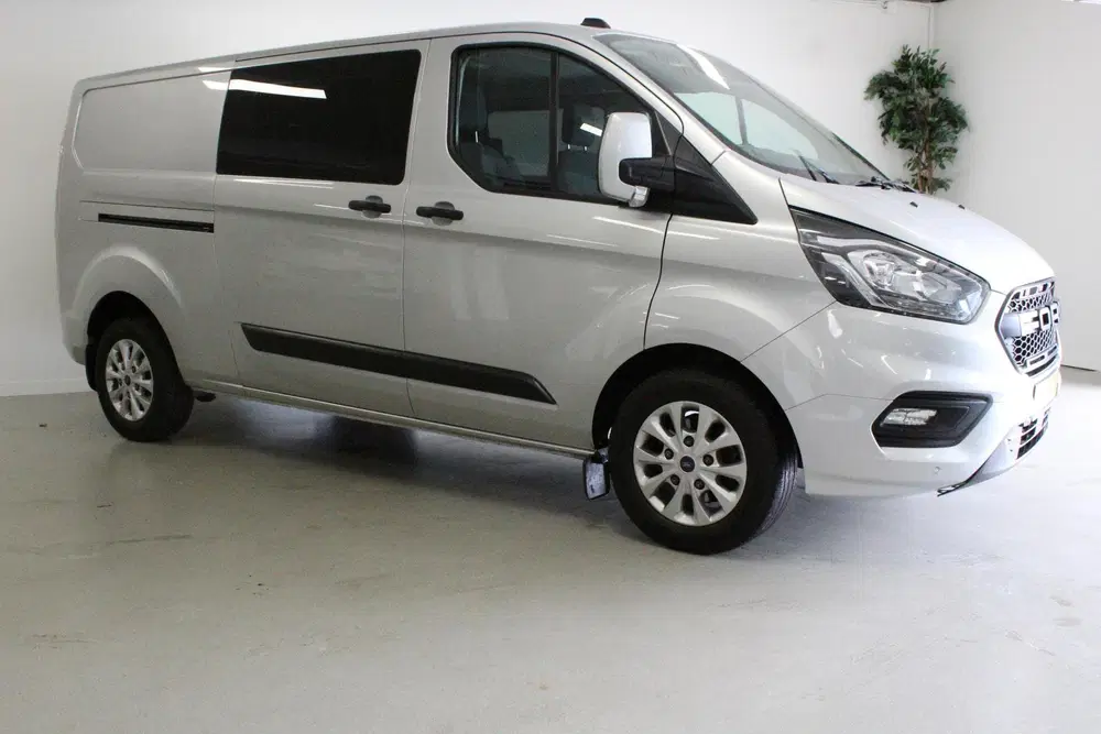 Ford Transit Custom 320 2.0 TDCI L2H1 Trend DC MARGE BUS uit 2020, foto 2