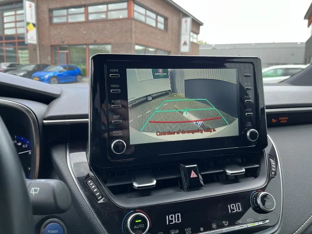 Toyota Corolla 2.0 Hybrid Executive uit 2019, foto 19
