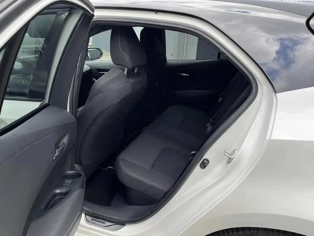 Toyota Corolla 2.0 Hybrid Executive uit 2019, foto 4