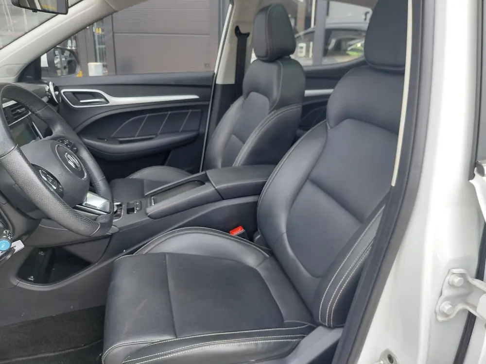 MG ZS EV Luxury 45 kWh uit 2021, foto 13