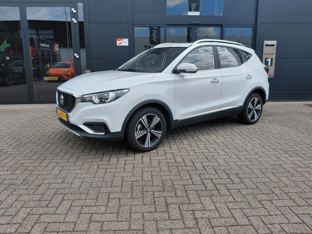 MG ZS EV Luxury 45 kWh uit 2021, foto 2