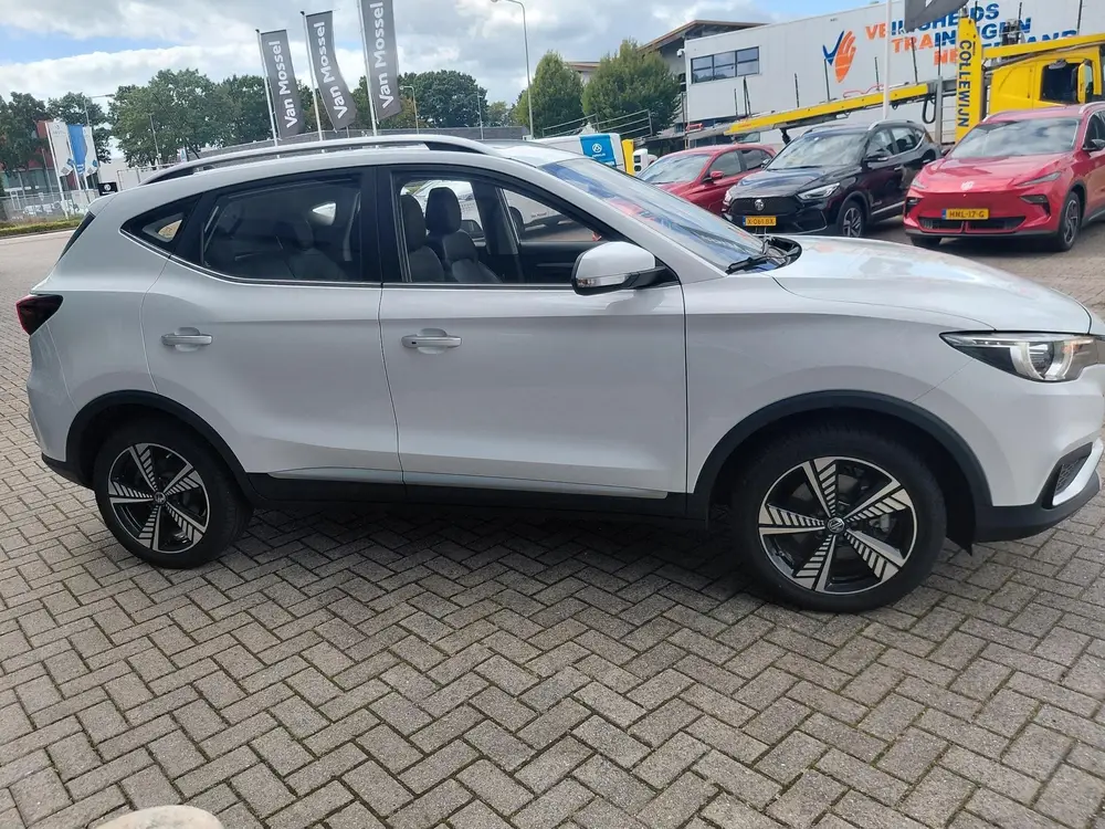 MG ZS EV Luxury 45 kWh uit 2021, foto 7
