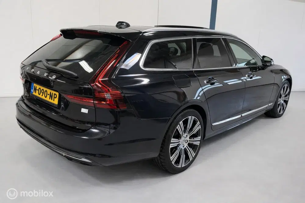 Volvo V90 2.0 T8 AWD Inscription Exclusive 1E EGENAA uit 2021, foto 2
