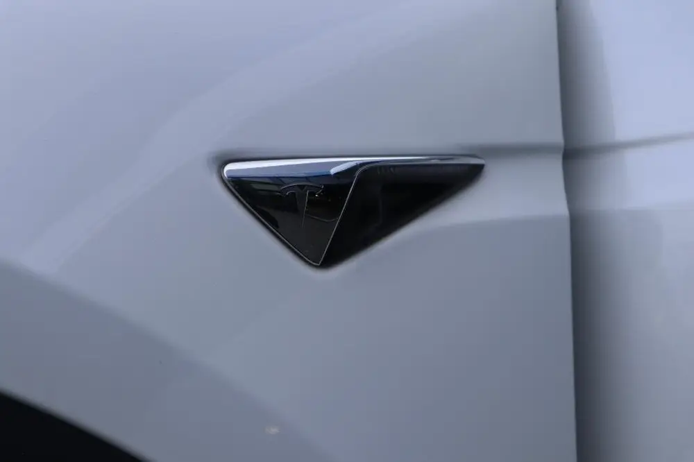 Tesla Model X Long Range Autopilot uit 2020, foto 11
