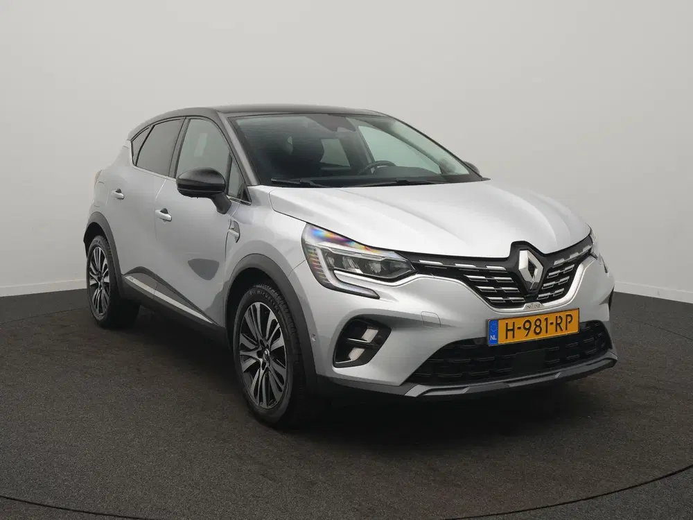 Renault Captur TCe 155 EDC Initiale Paris uit 2020, foto 2