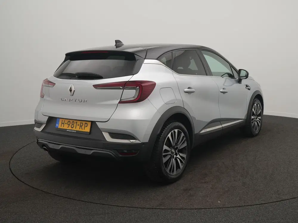 Renault Captur TCe 155 EDC Initiale Paris uit 2020, foto 4