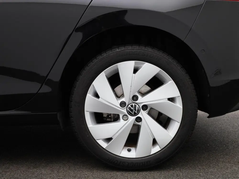 Volkswagen Golf 1.5 eHybrid Life Edition | Automaat | Naviga uit 2025, foto 13
