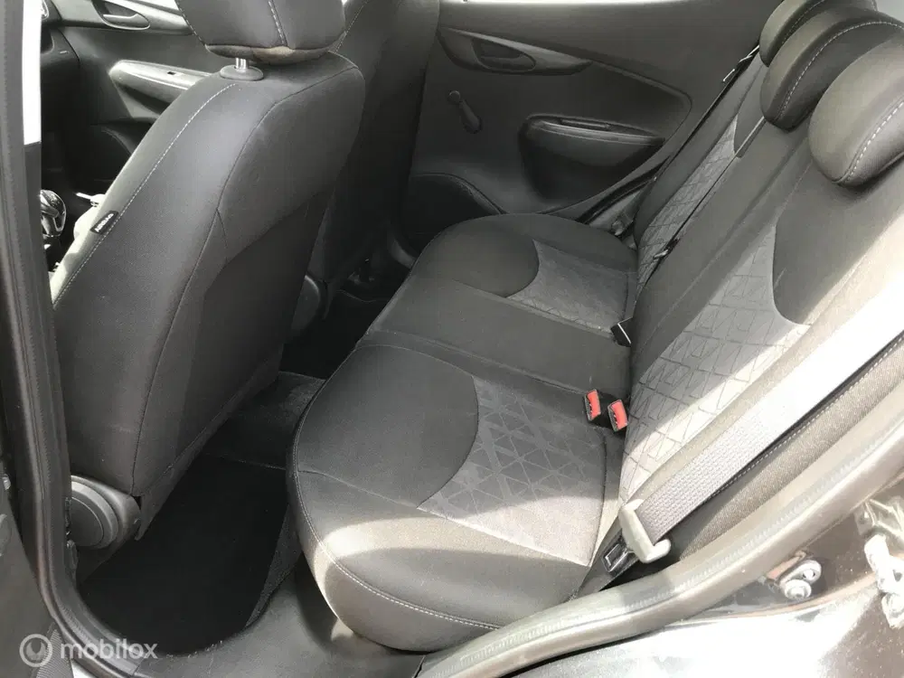 Opel Karl 1.0 ecoFLEX 120 Jaar Edition uit 2019, foto 12