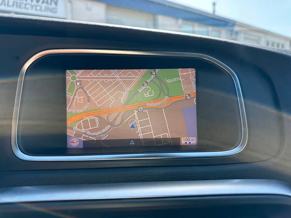 Volvo V40 1.5 T2 Polar+ uit 2019, foto 18