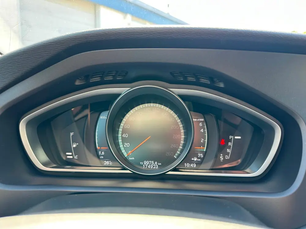 Volvo V40 1.5 T2 Polar+ uit 2019, foto 19