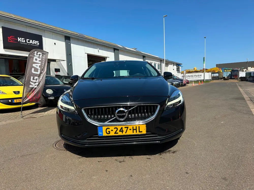 Volvo V40 1.5 T2 Polar+ uit 2019, foto 2