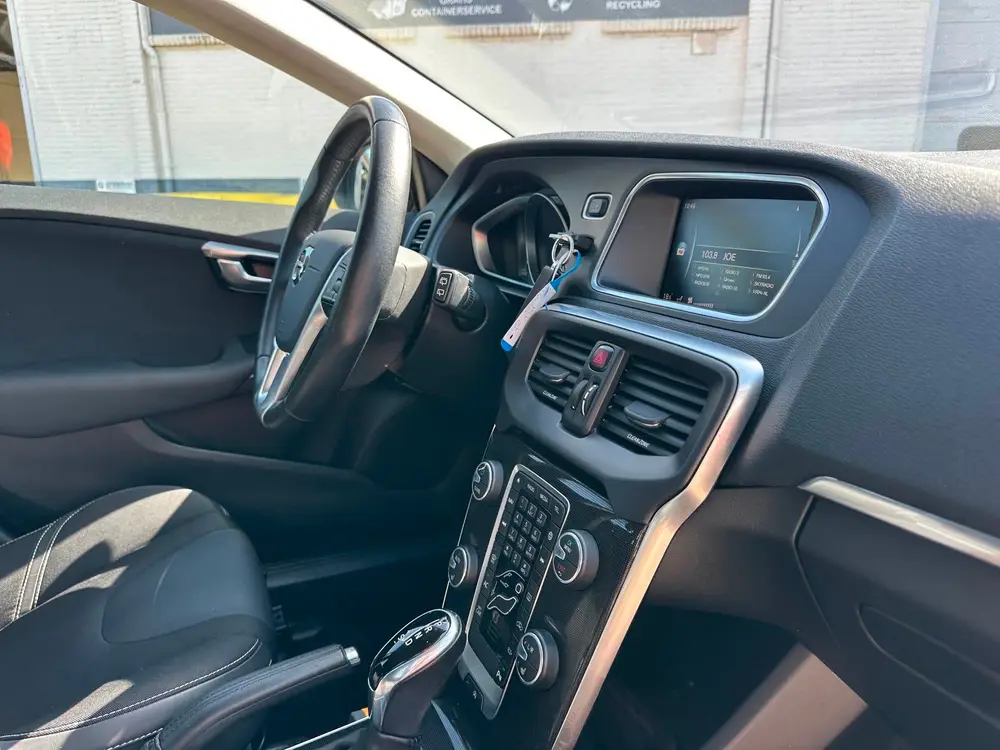 Volvo V40 1.5 T2 Polar+ uit 2019, foto 20