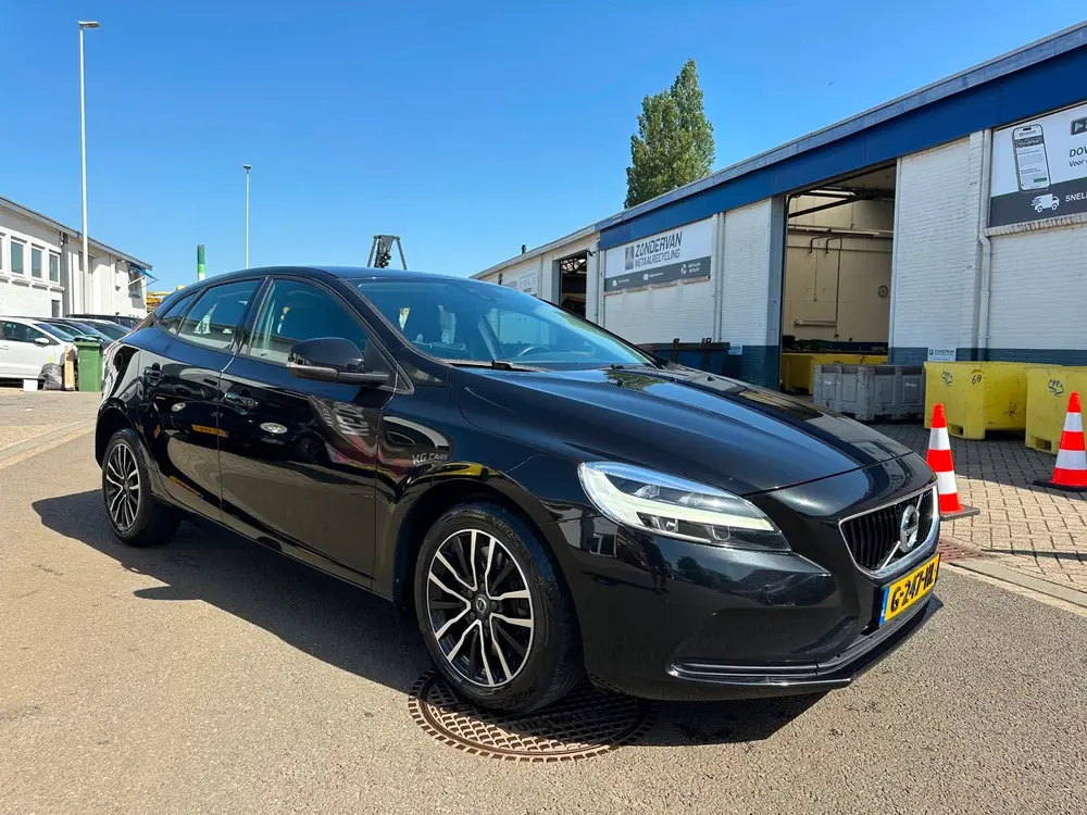 Volvo V40 1.5 T2 Polar+ uit 2019, foto 9