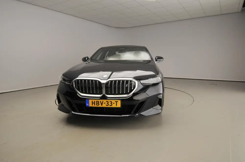 BMW i5 Sedan eDrive40 uit 2025, foto 5