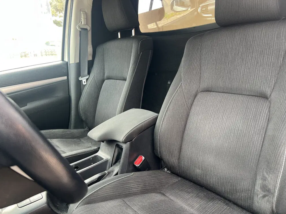 Toyota Hilux 2.4 D-4D-F Double Cab Professional (bj 202 uit 2020, foto 15
