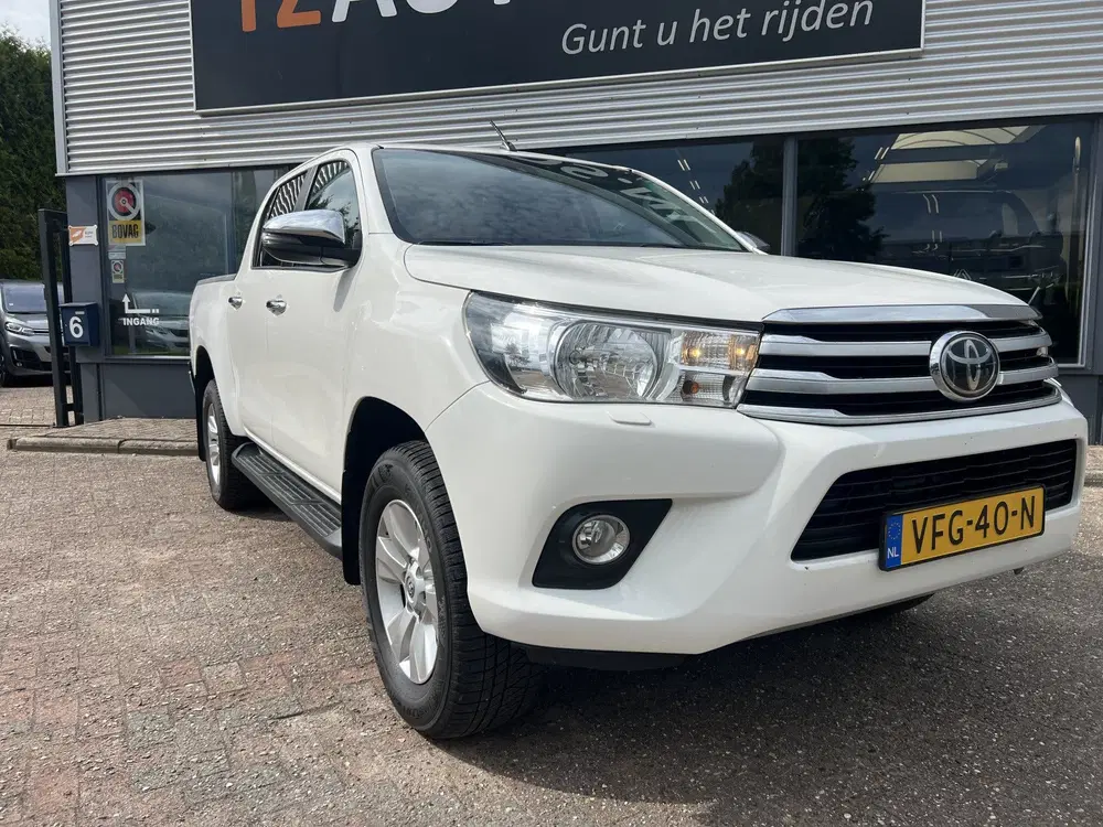 Toyota Hilux 2.4 D-4D-F Double Cab Professional (bj 202 uit 2020, foto 16
