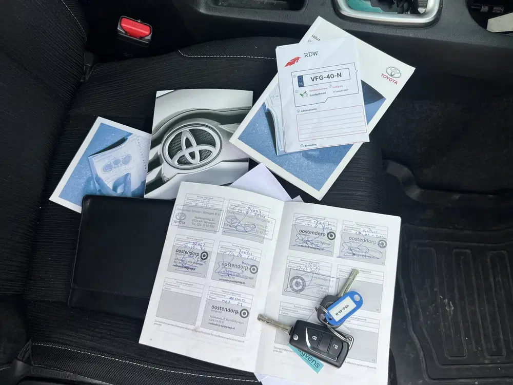 Toyota Hilux 2.4 D-4D-F Double Cab Professional (bj 202 uit 2020, foto 8