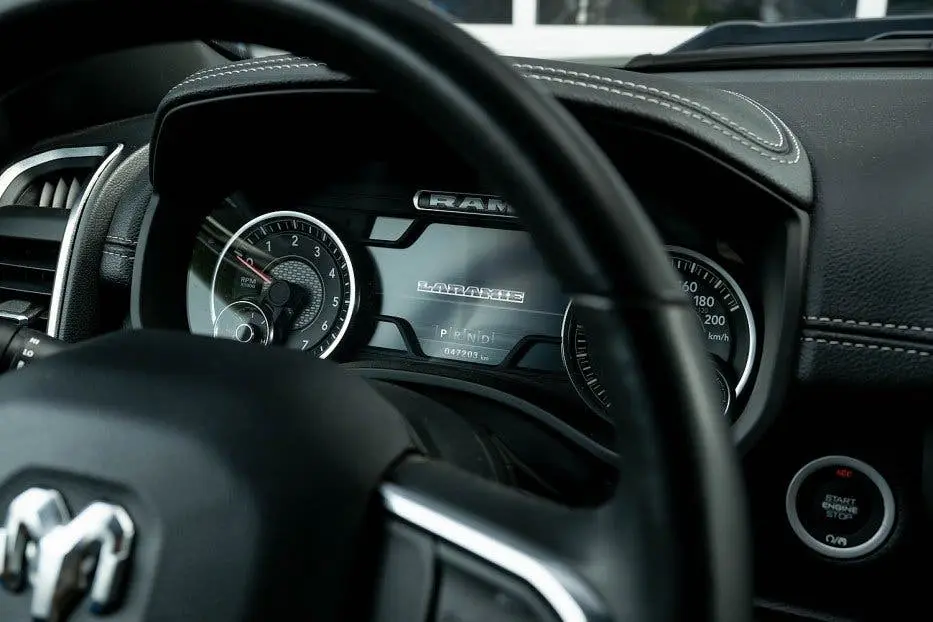 Dodge RAM 1500 Laramie Sport Crew Cab 5.7 HEMI V8 4x uit 2024, foto 7