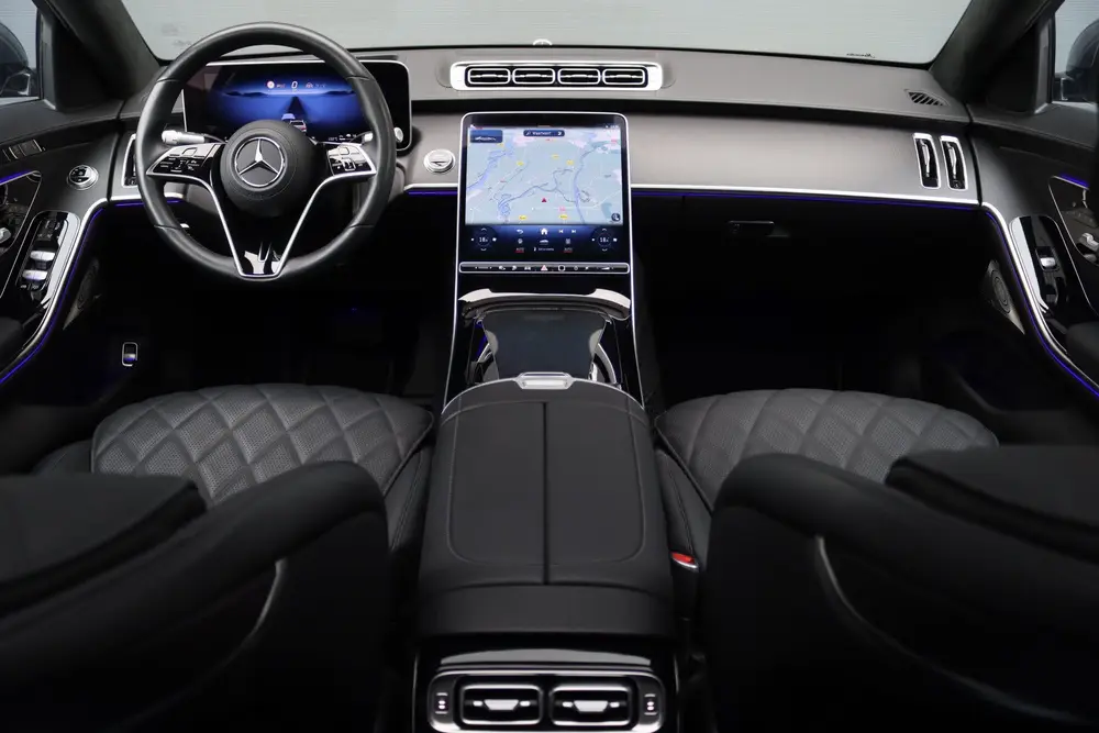 Mercedes-Benz S-Klasse 580 e 4MATIC Lang uit 2024, foto 2