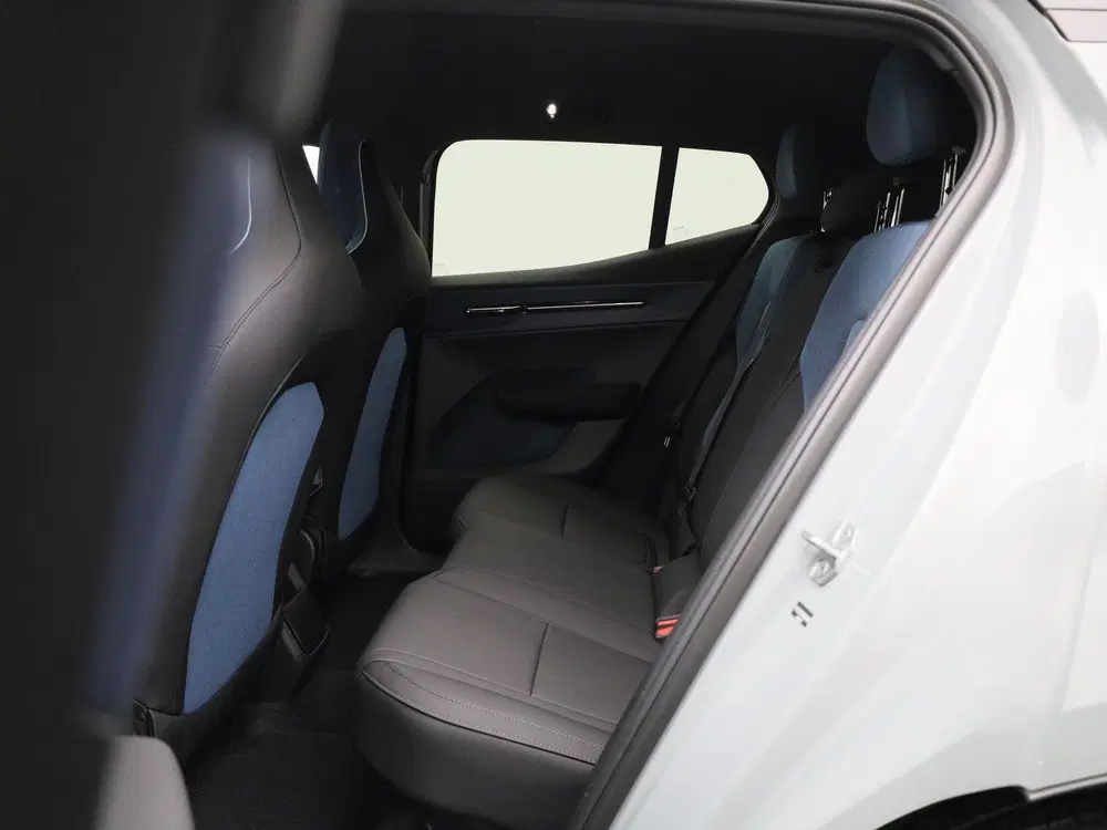 Volvo EX30 Twin Motor Performance Plus 69kw uit 2024, foto 10