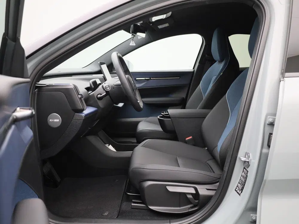 Volvo EX30 Twin Motor Performance Plus 69kw uit 2024, foto 9