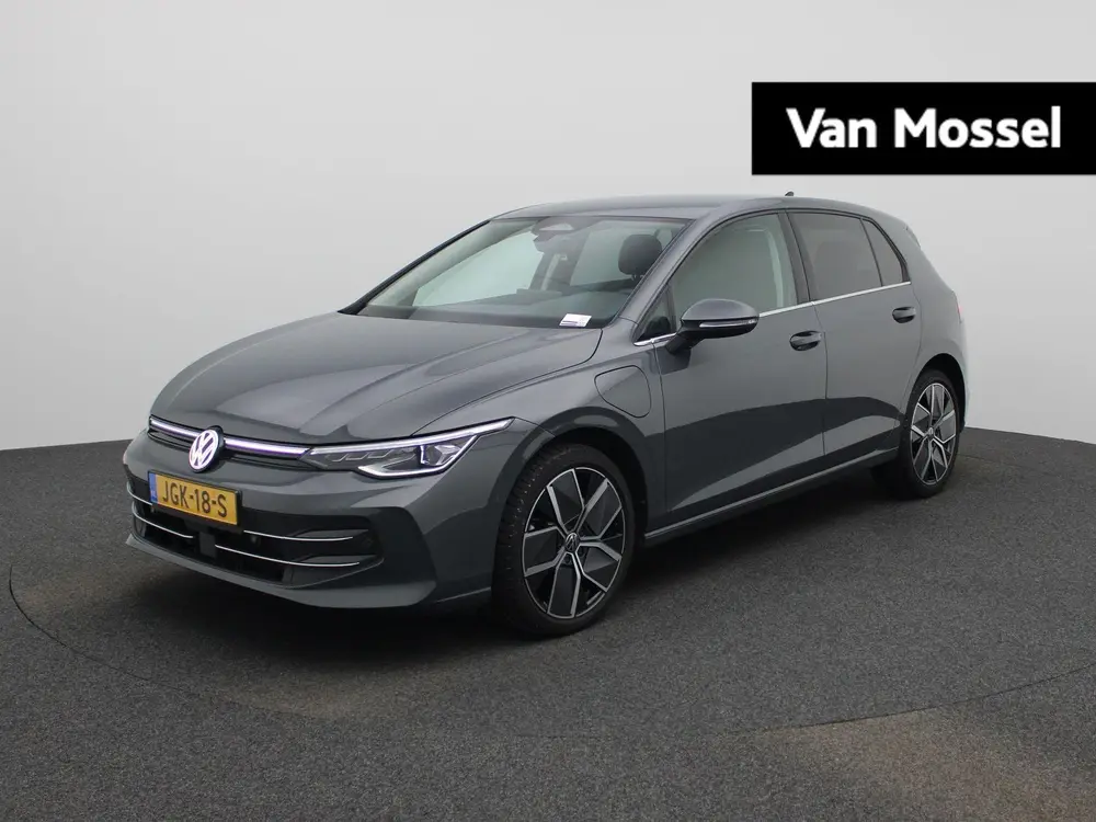 Volkswagen Golf 1.5 eHybrid Style Edition 204 PK| Origineel uit 2025