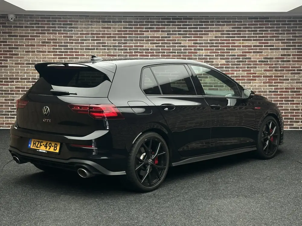 Volkswagen Golf 2.0 TSI GTI Clubsport Panorama Headup Harman uit 2023, foto 2