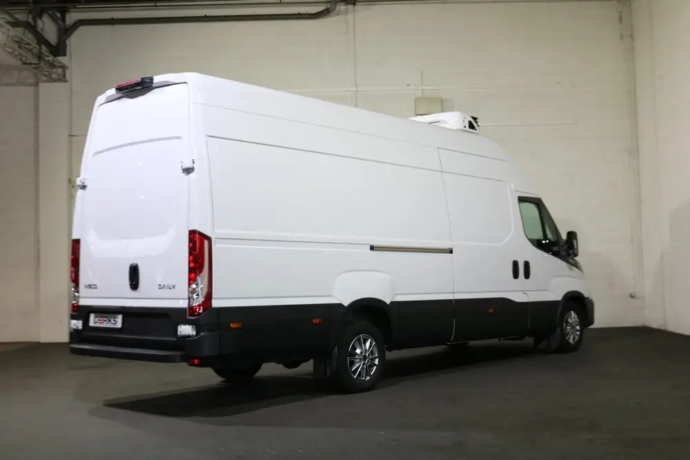 Iveco Daily 35S18 L4 H3 Hi-Matic Automaat Koelwagen Vr uit 2024, foto 10