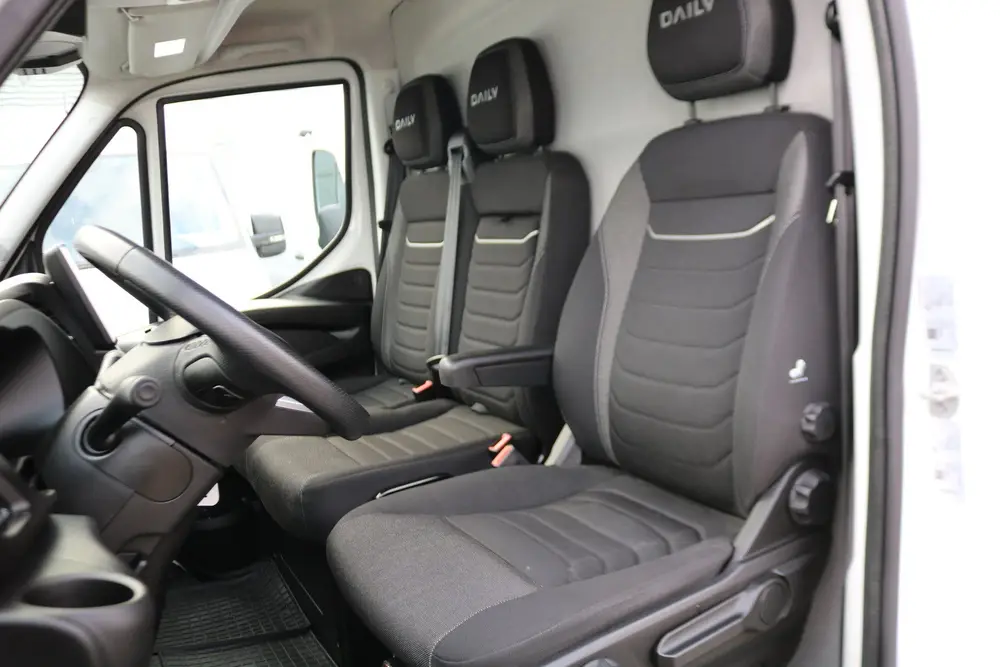 Iveco Daily 35S18 L4 H3 Hi-Matic Automaat Koelwagen Vr uit 2024, foto 2