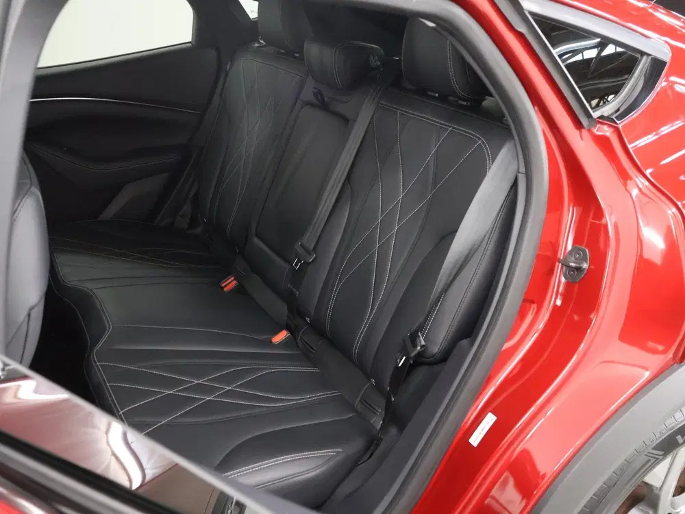 Ford Mustang Mach-E RWD 75 kWh uit 2021, foto 11