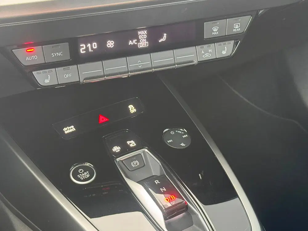 Audi Q4 e-tron 40 Launch Advanced 77 kWh l SOH 92 uit 2021, foto 11