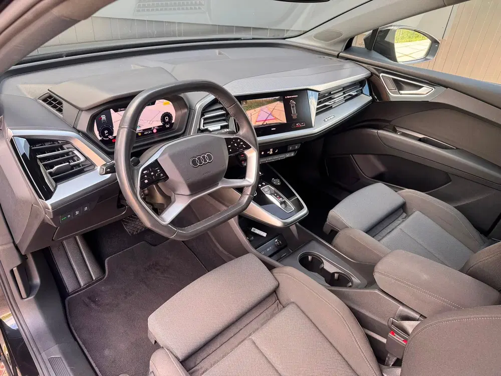Audi Q4 e-tron 40 Launch Advanced 77 kWh l SOH 92 uit 2021, foto 5