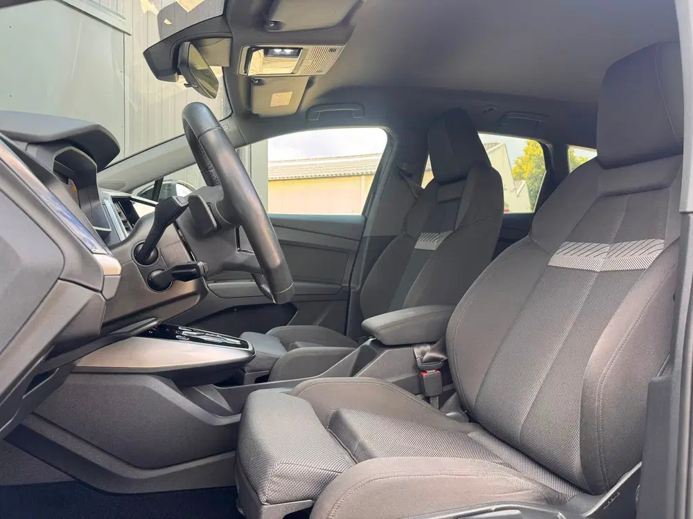 Audi Q4 e-tron 40 Launch Advanced 77 kWh l SOH 92 uit 2021, foto 6