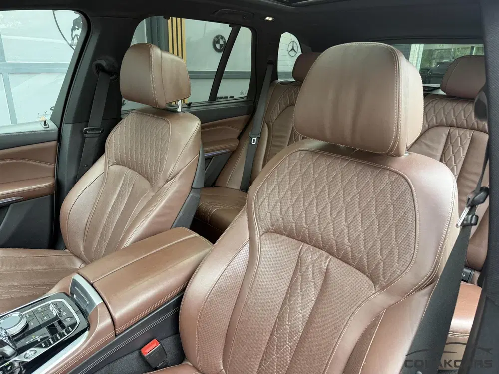 BMW X5 xDrive40i High uit 2019, foto 16