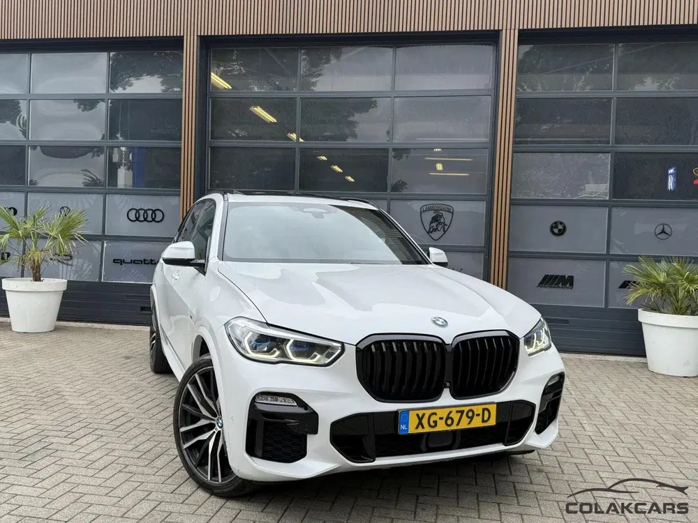 BMW X5 xDrive40i High uit 2019, foto 2