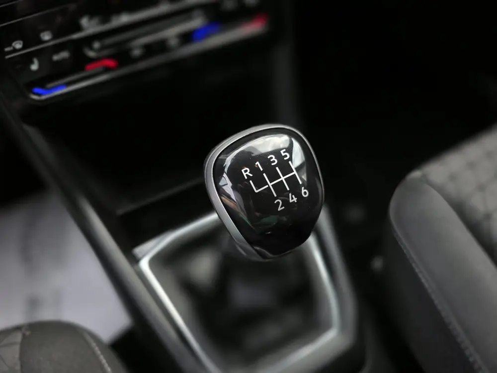 Volkswagen T-Cross 1.0 TSI Life |111PK |Carplay| (bj 2024) uit 2024, foto 20