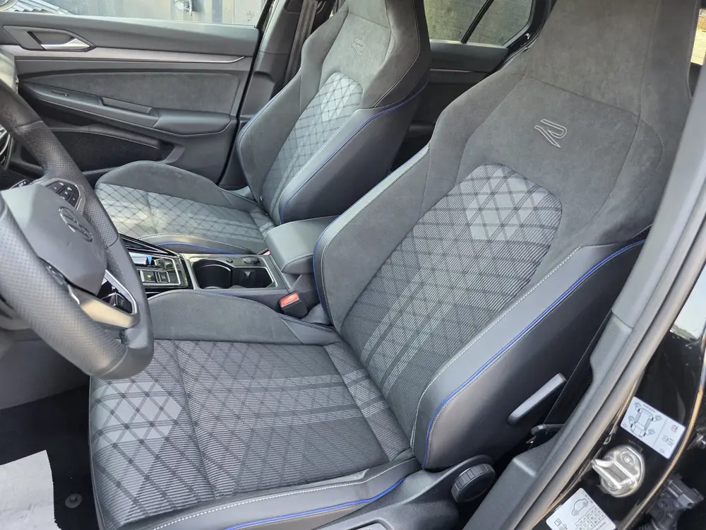 Volkswagen Golf 1.5 eTSI R-Line Edition |Black Style|Matrix| uit 2026, foto 10