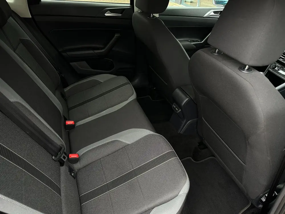 Volkswagen Polo 1.0 TSI Highline Business R/CARPLAY/PARKEERS uit 2021, foto 19