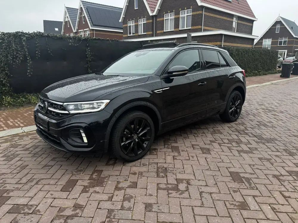 Volkswagen T-Roc 1.5 3xr-line Pano| Keyless| Cam | black uit 2022, foto 3
