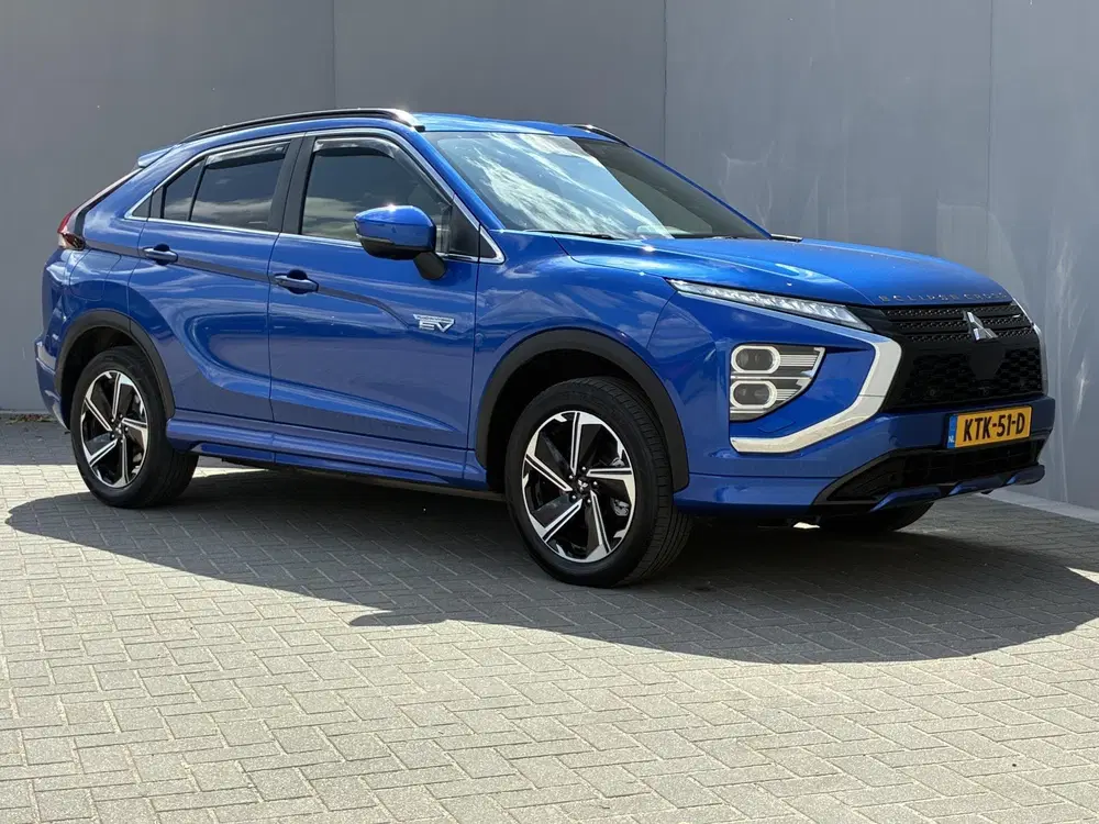 Mitsubishi Eclipse Cross 2.4 PHEV Black Edition uit 2022, foto 16