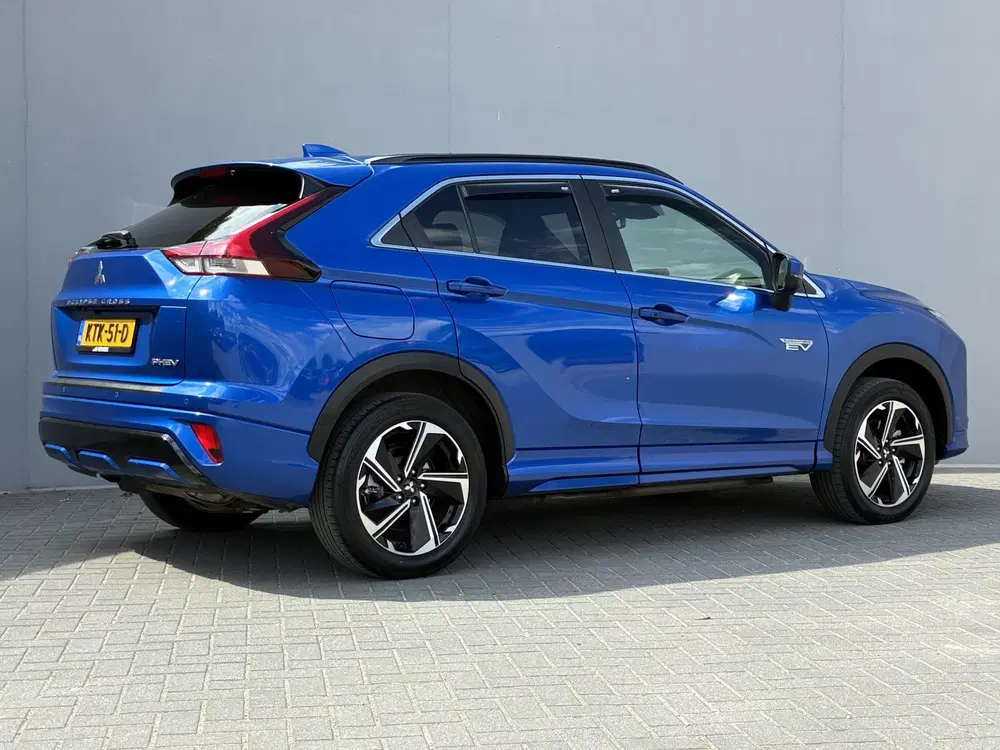 Mitsubishi Eclipse Cross 2.4 PHEV Black Edition uit 2022, foto 3
