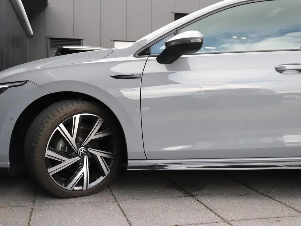 Volkswagen Golf 1.5 eTSI R-Line Business | PANO-DAK | STOEL/ uit 2024, foto 17