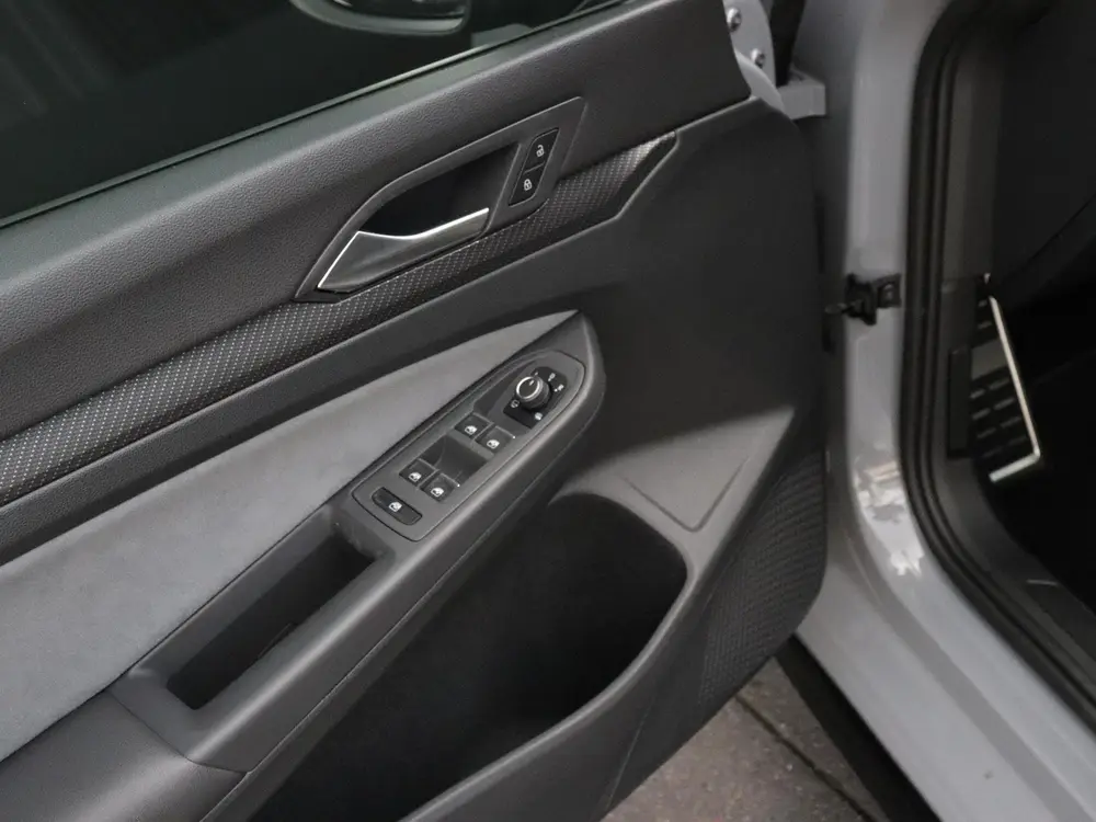 Volkswagen Golf 1.5 eTSI R-Line Business | PANO-DAK | STOEL/ uit 2024, foto 18