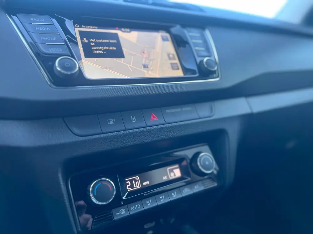 Skoda Fabia 1.0 TSI Ambition AUTOMAAT+NL-AUTO+NAP+1EIG uit 2021, foto 3